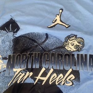 Jordan Men’s UNC Tar Heel Shirt | Large